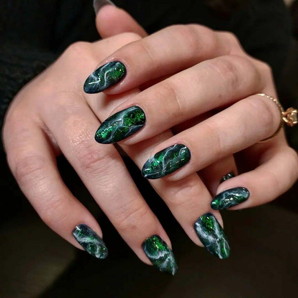 Best Emerald Green Gel Nail Polish