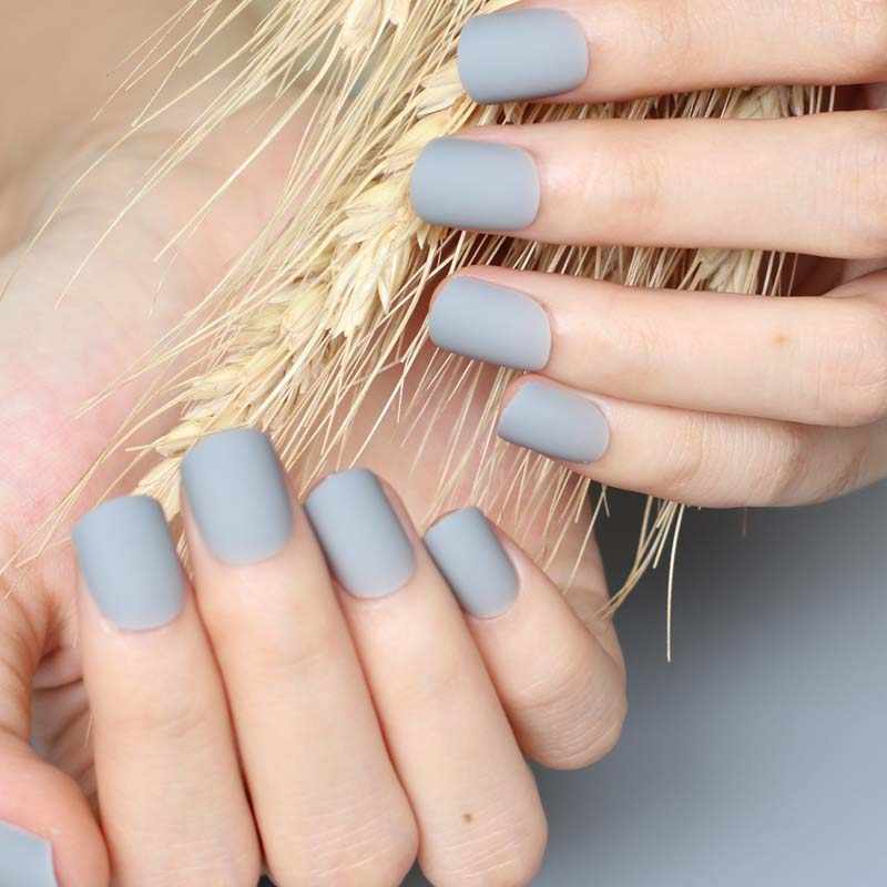 Elegant blend of light gray and lavender. Perfect for everyday outfits and  special occasions. Shade: Taupe-less Beach | Nail colors, Trendy nails,  Purple nails