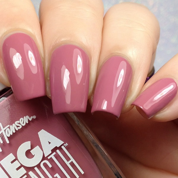 Pinkish Blues - Sally Hansen Mega Strength