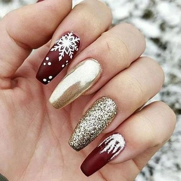 NAIL ART DESIGN: Mismatched Christmas