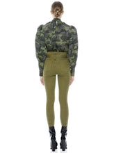 ALICE AND OLIVIA--WINSLET CUFF SLEEVE CAMO BLOUSE