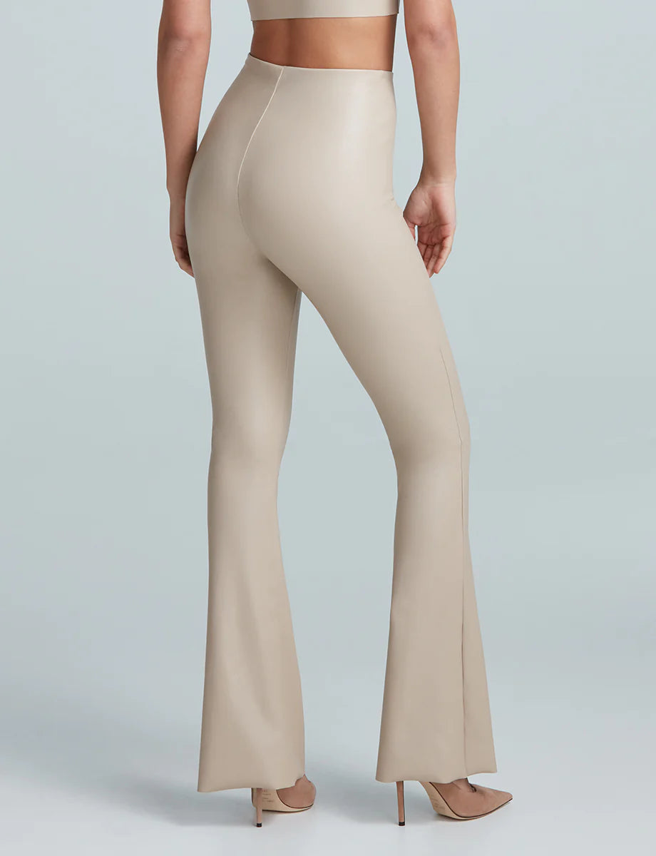 Commando: Zone Smoothing Short - Beige – Revel Boutique