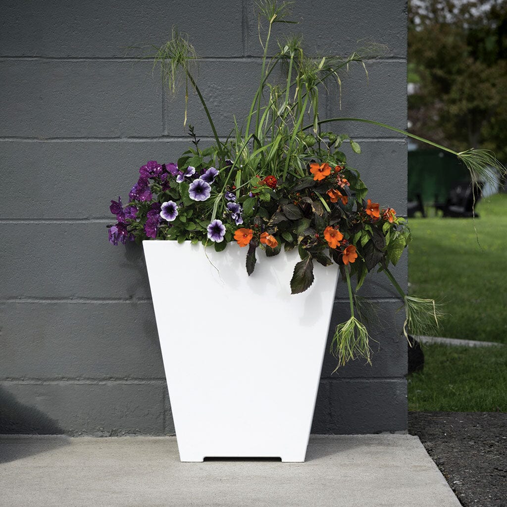 15 Gallon Recycled Outdoor Taper Planter