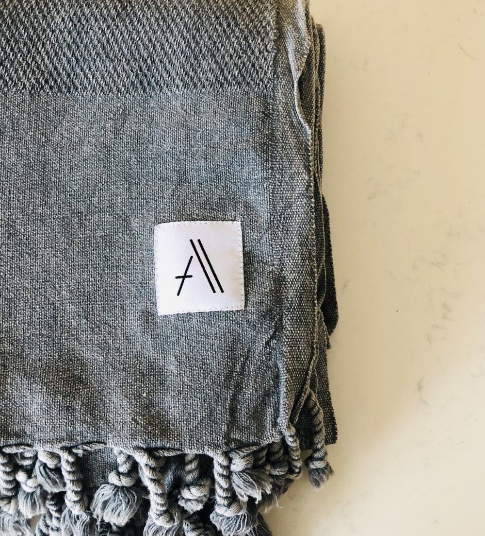 Arete Turkish Towel / Throw Blanket - Heather Gray