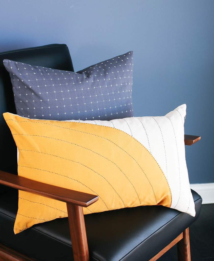 Curve Lumbar Pillow - Gold