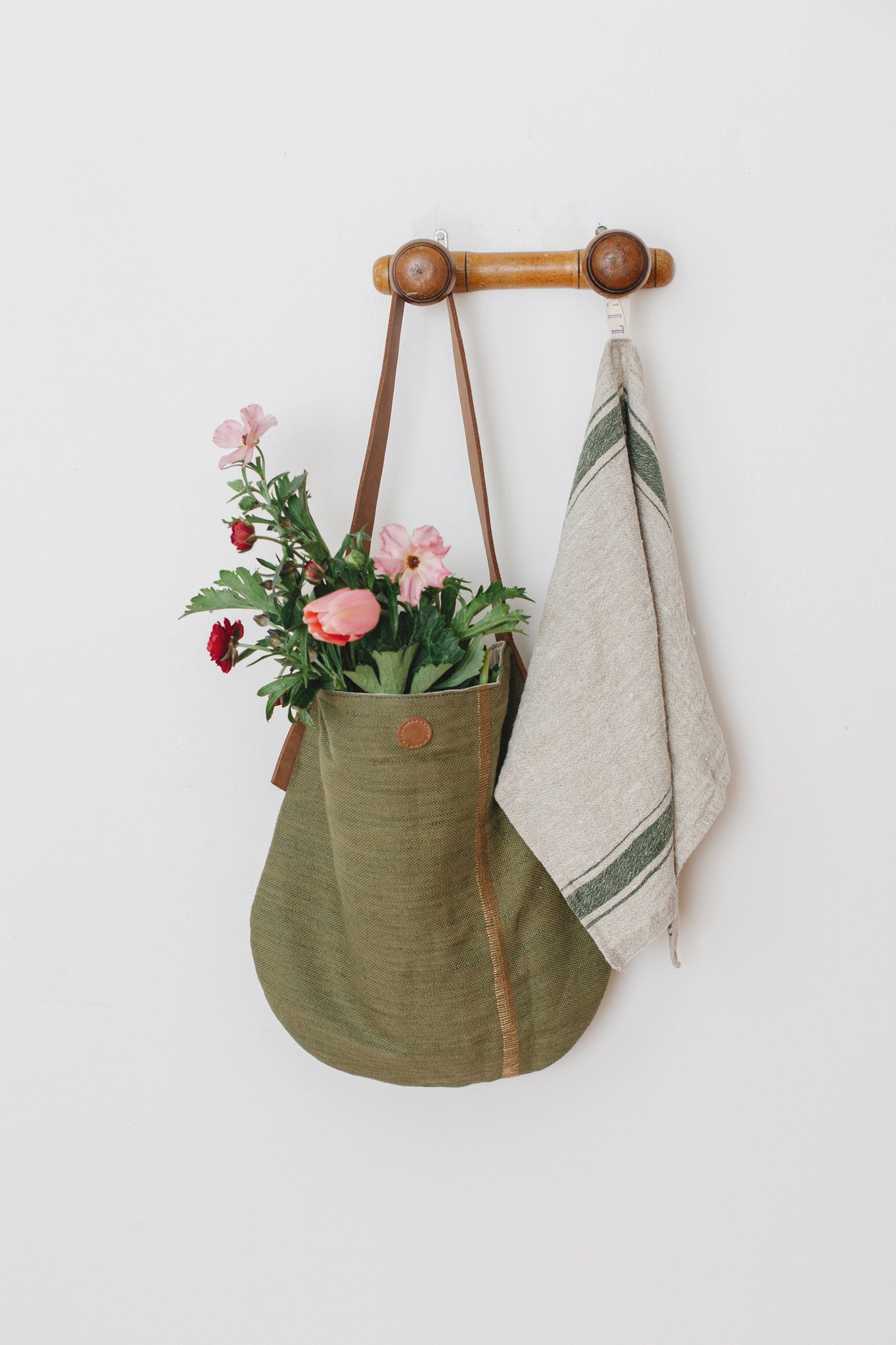 Archer Jute Tote Bag