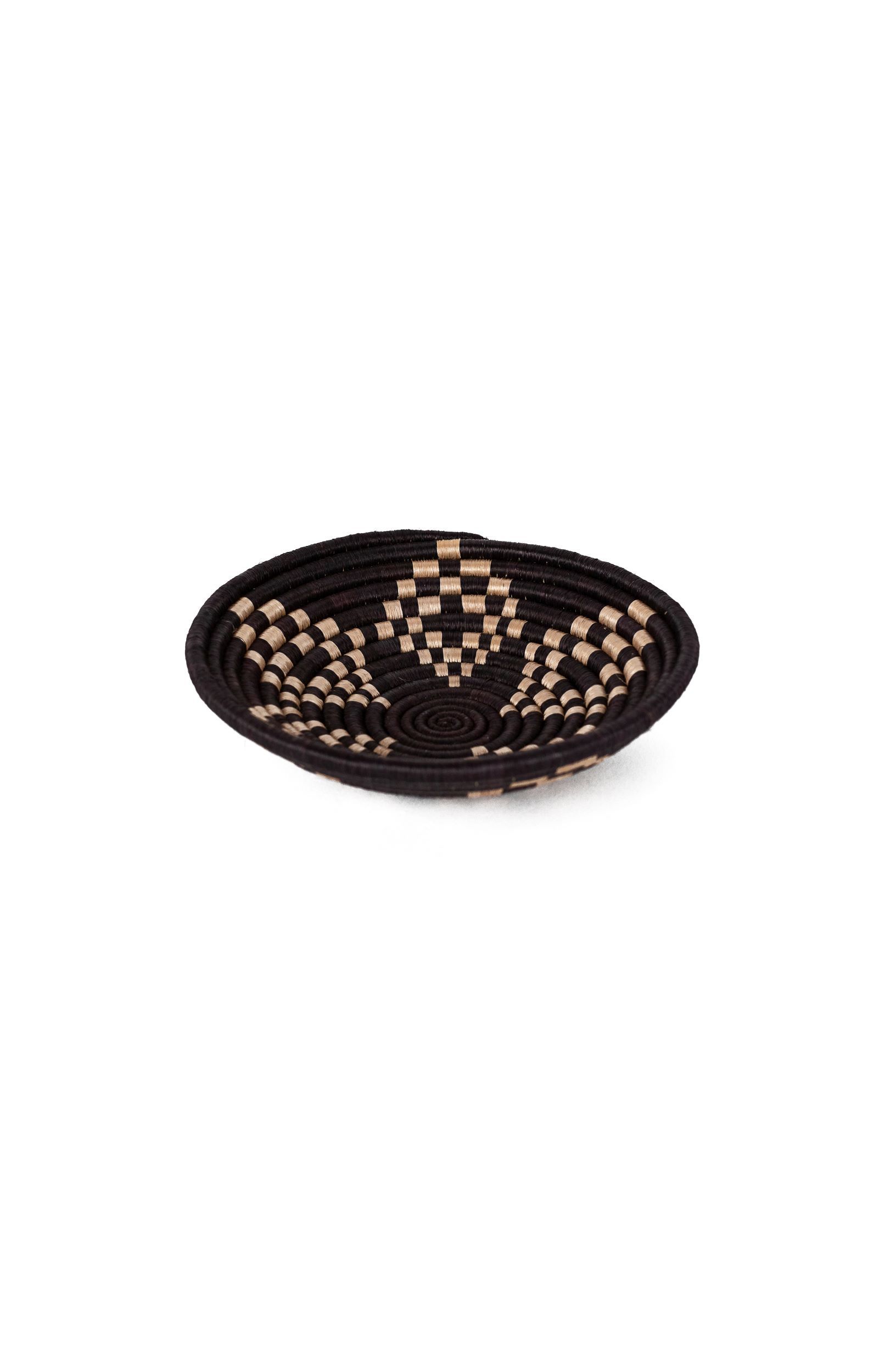 Bariku Woven Bowls - Black + Tea