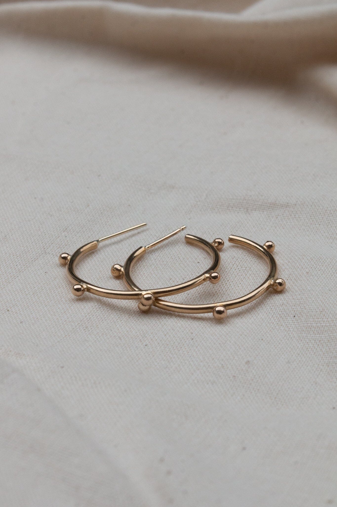 Bentu 14k Gold Hoops