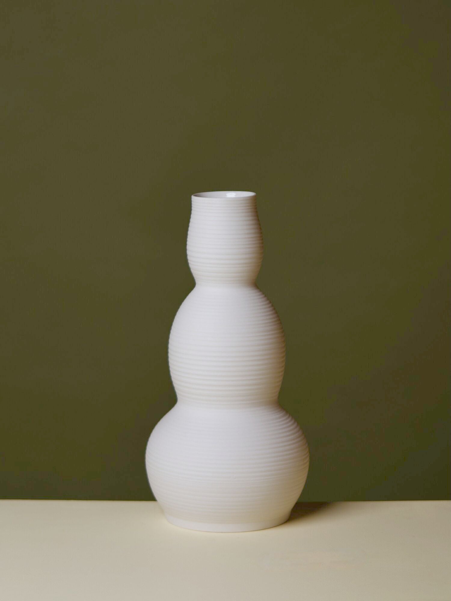 Cold Mountain Porcelain Gourd Vase