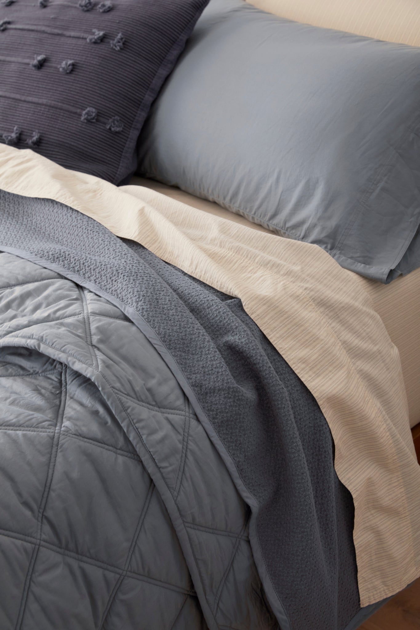 Diamond Stitched Comforter