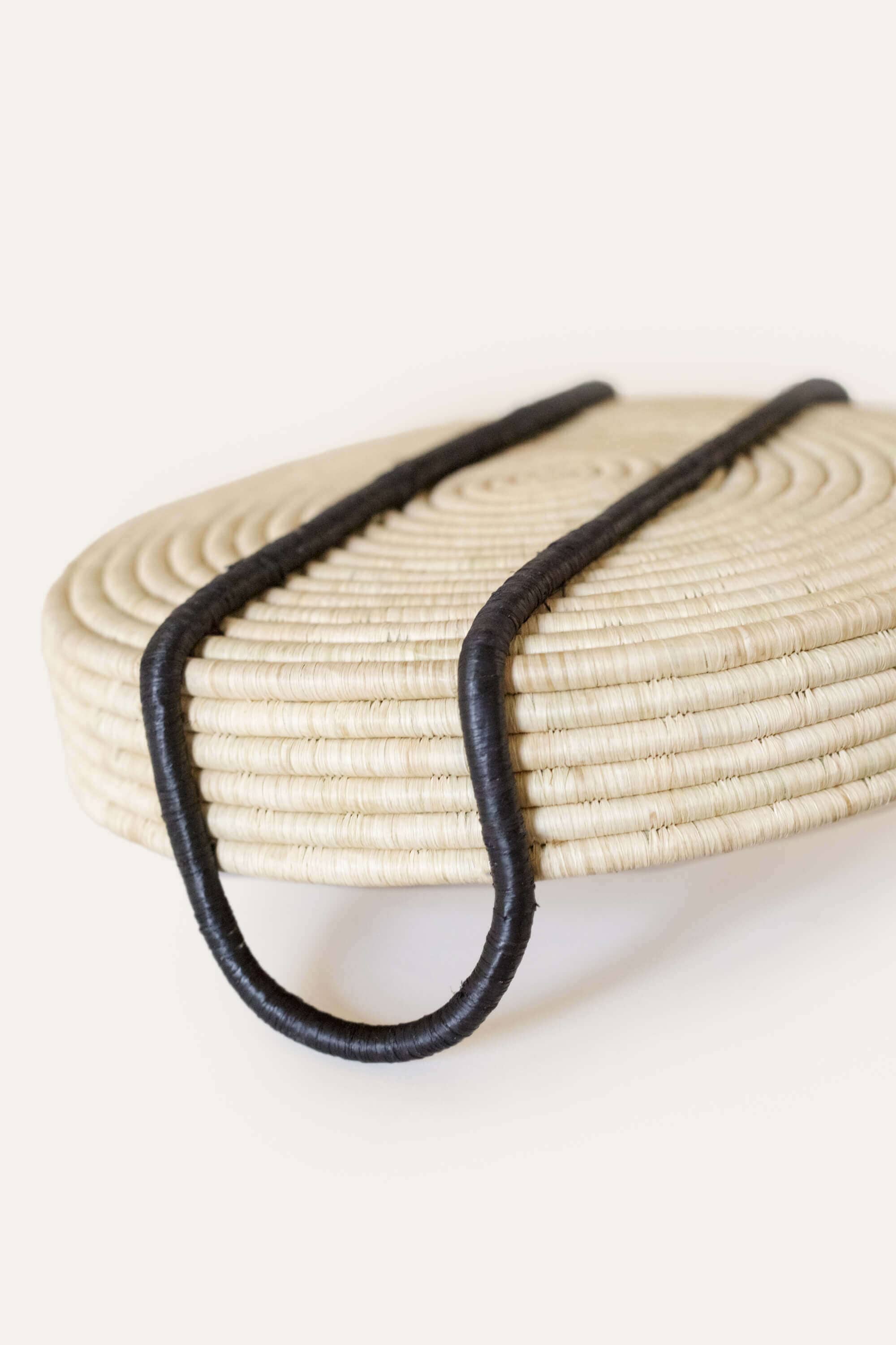 Contrast Handle Raffia Woven Tray