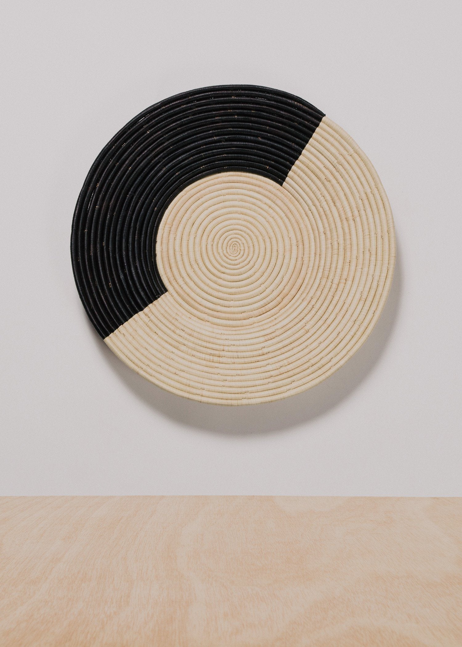 Geo Black + Natural Raffia Wall Plate