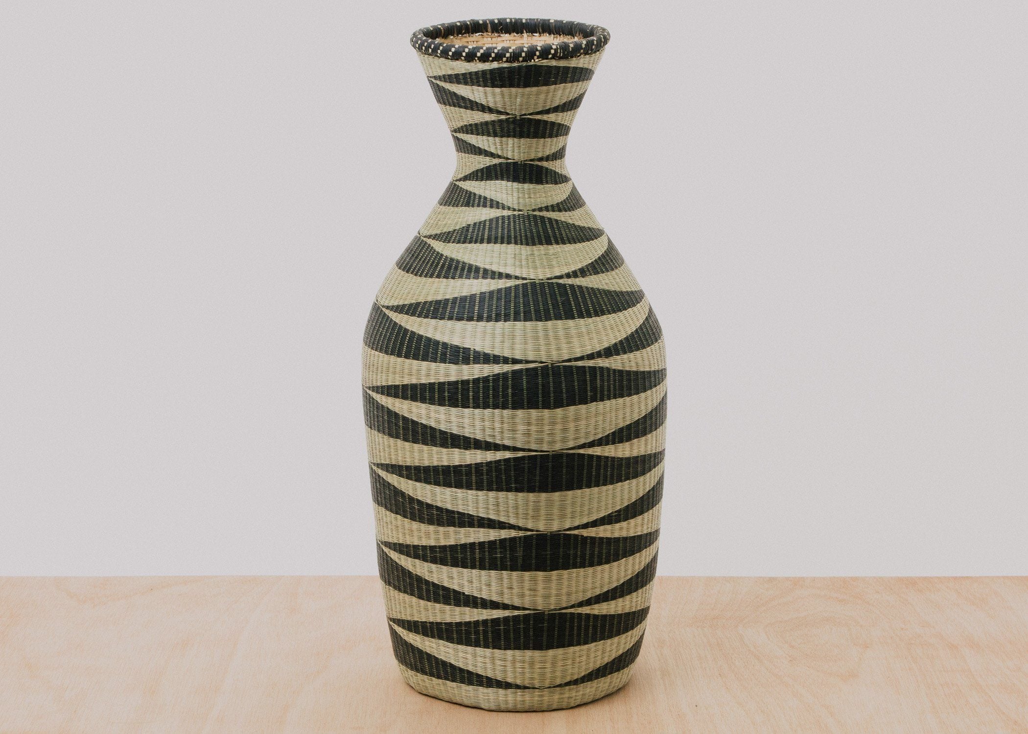 Huye Tall Floor Vase I