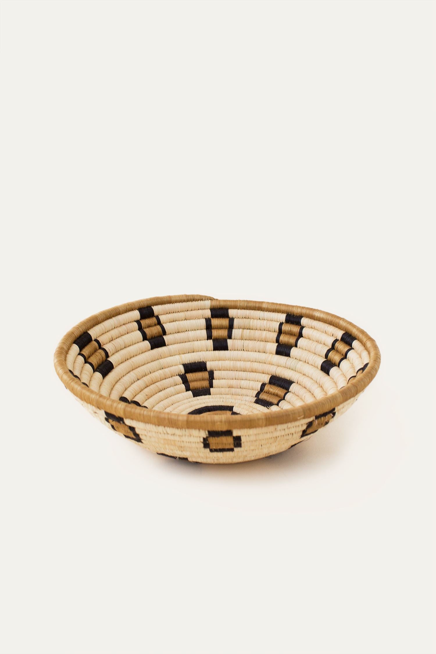 Leopard Plateau Basket