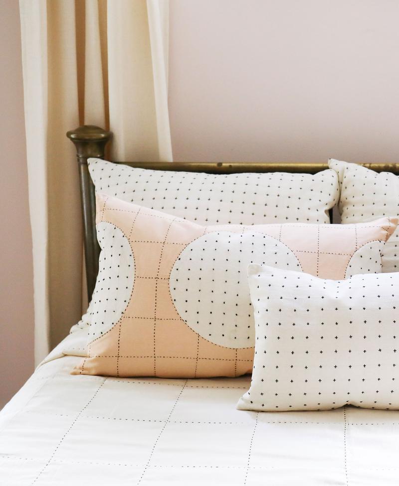 Lunar Dot Lumbar Pillow - Ivory