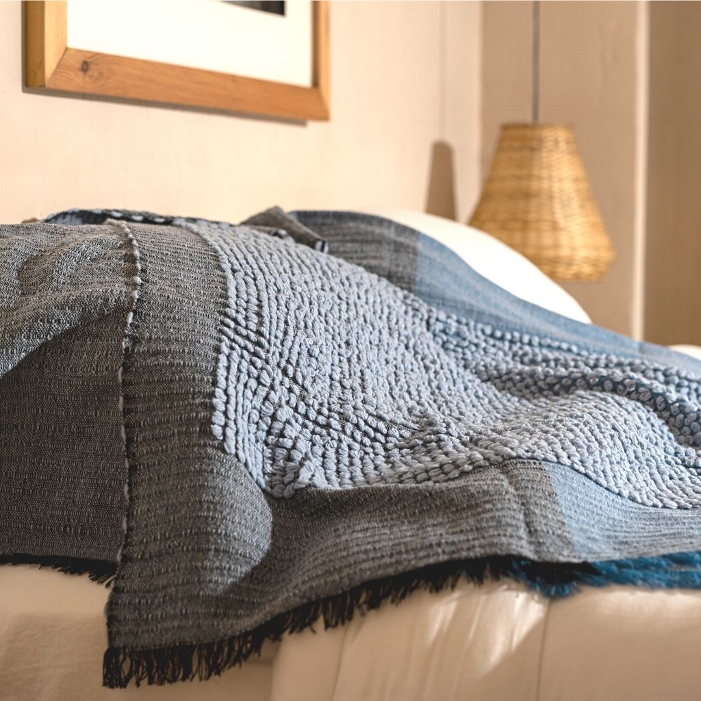 Macaroon Merino Wool Throw Blanket - Sky