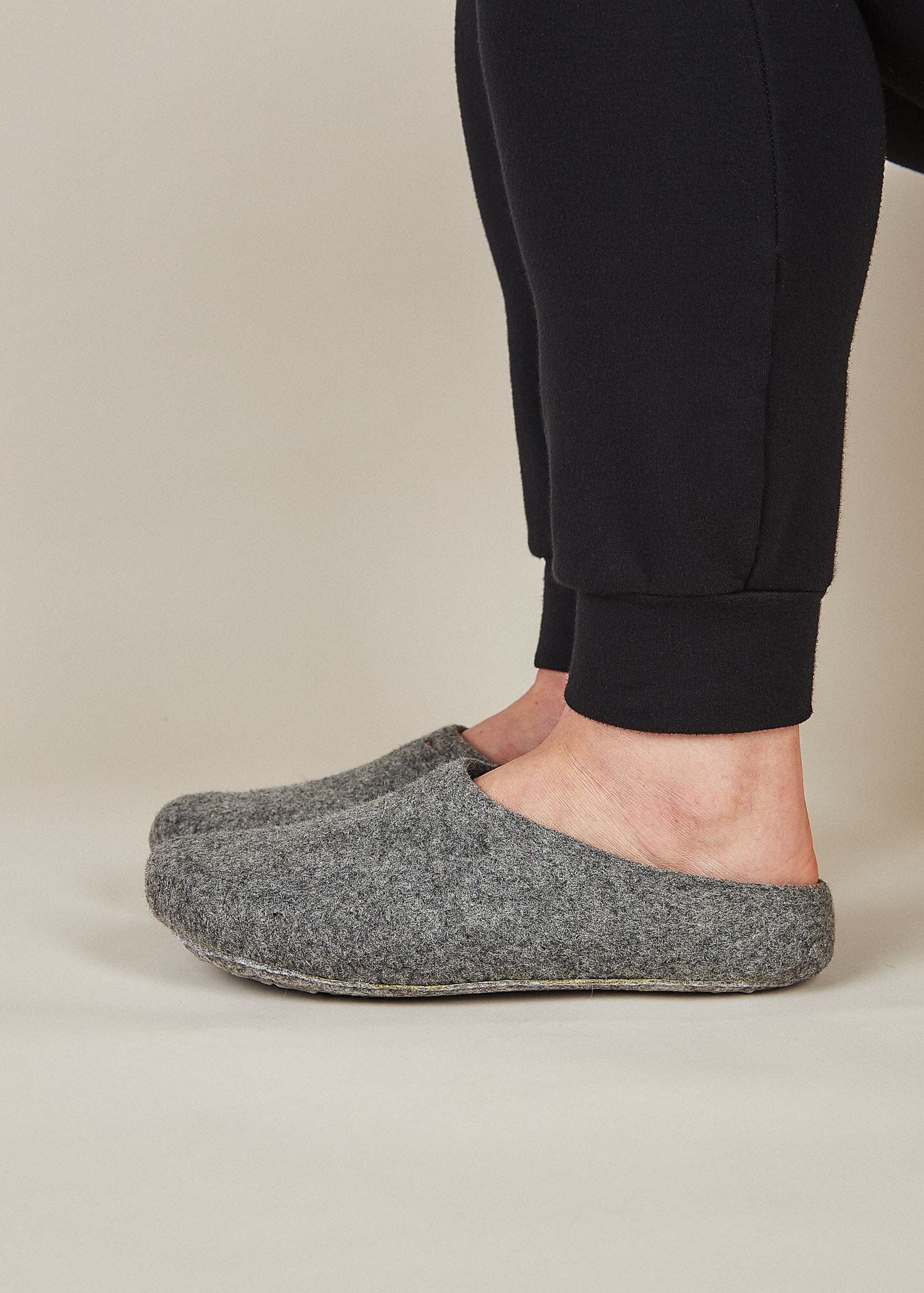 Men's Classic Sole Low Back Wool Slippers