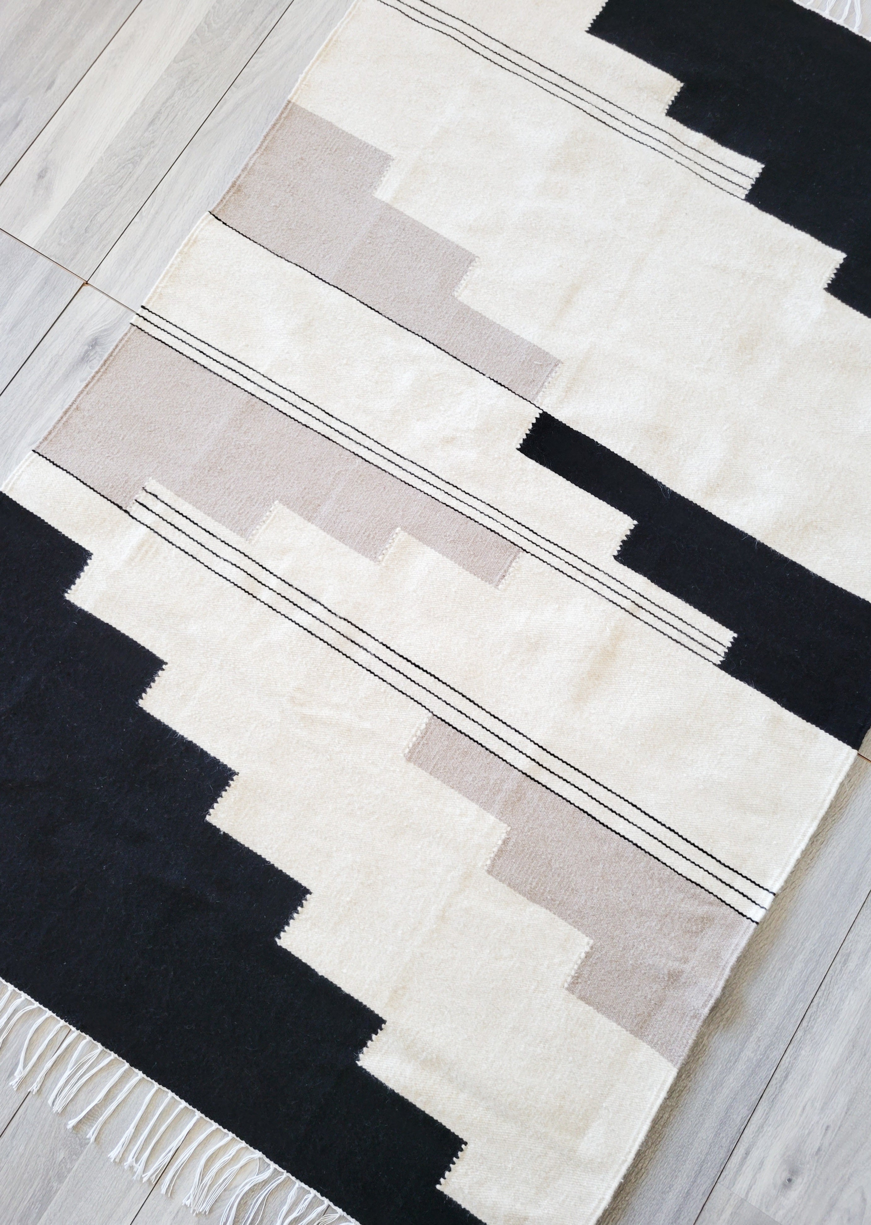 Ayda Kilim Rug / Runner