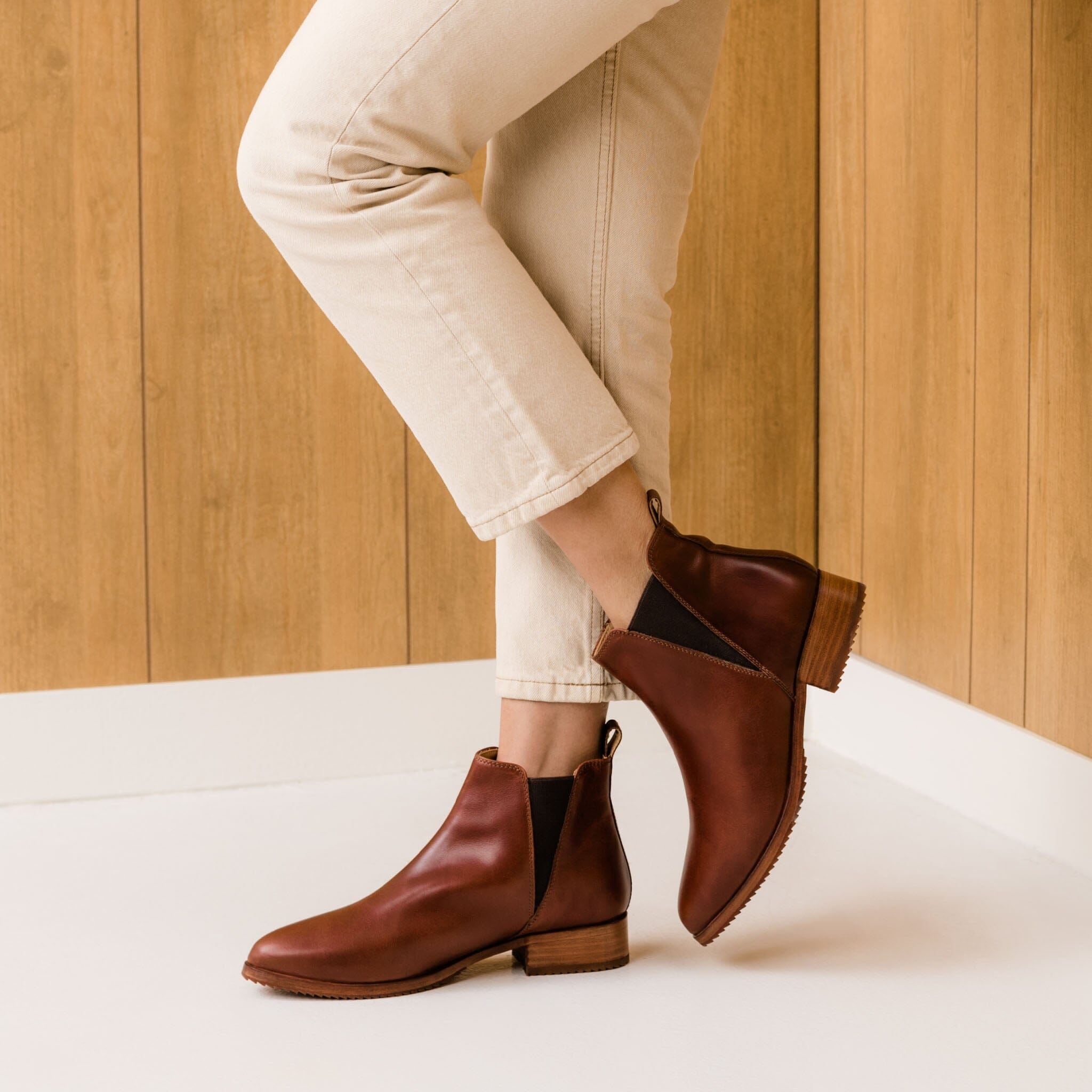 Eva Everyday Chelsea Boot