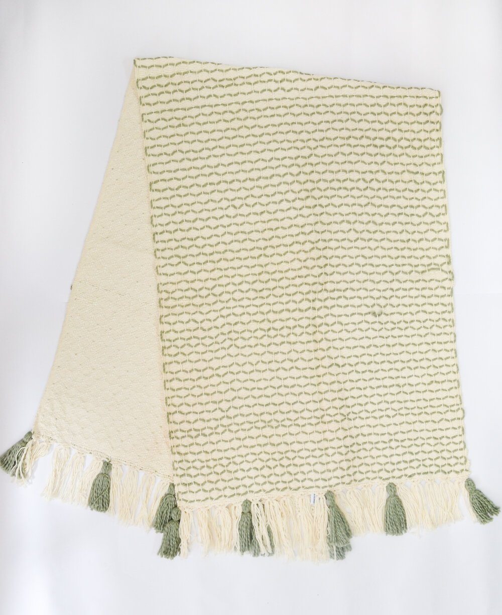 Diamond Guanabana Table Runner