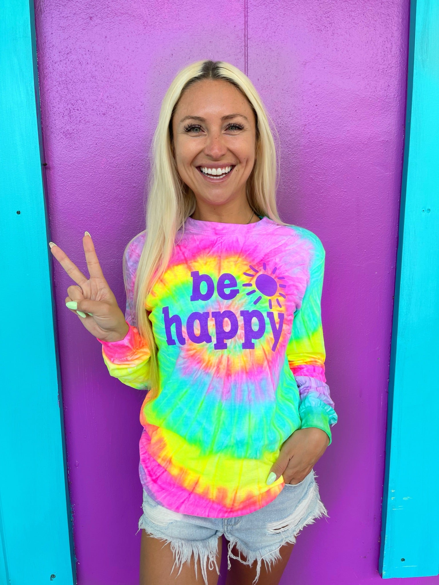 Image of Be Happy Long Sleeve Tee