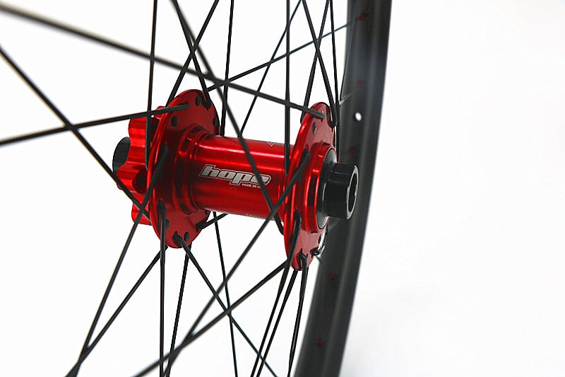 red mtb hubs