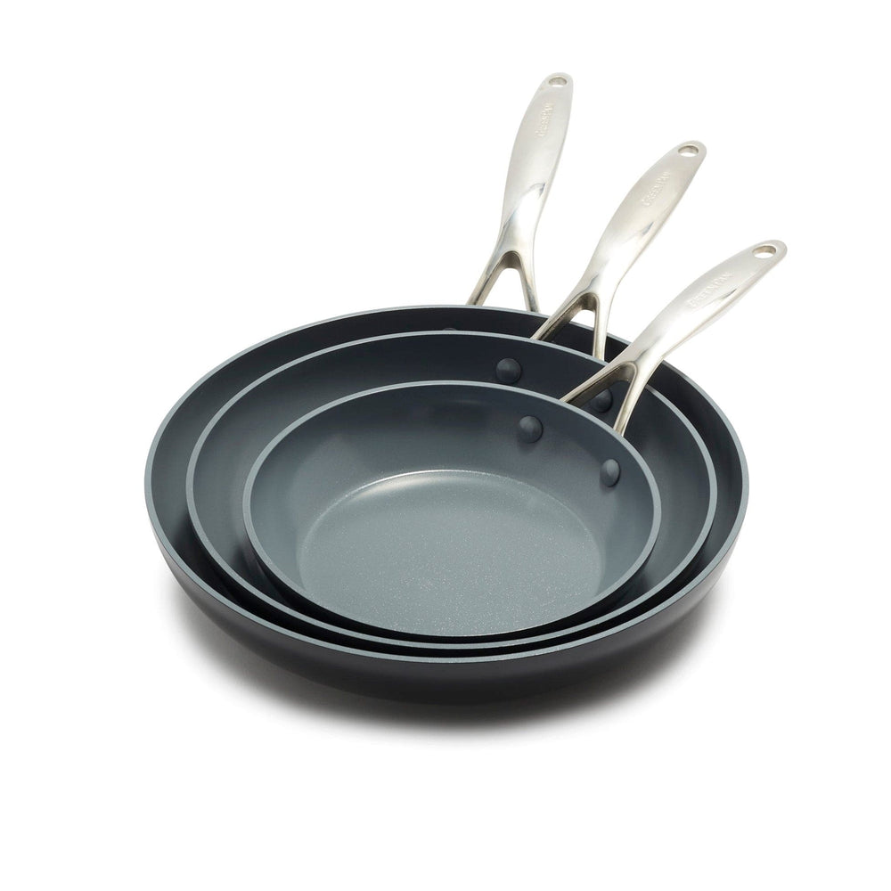 https://cdn.shopify.com/s/files/1/0012/7071/0307/files/greenpan-skillets-frying-pans-greenpan-valencia-pro-3-piece-frying-pan-set-8-9-5-and-11-30777025069091.jpg?v=1690827861&width=1000