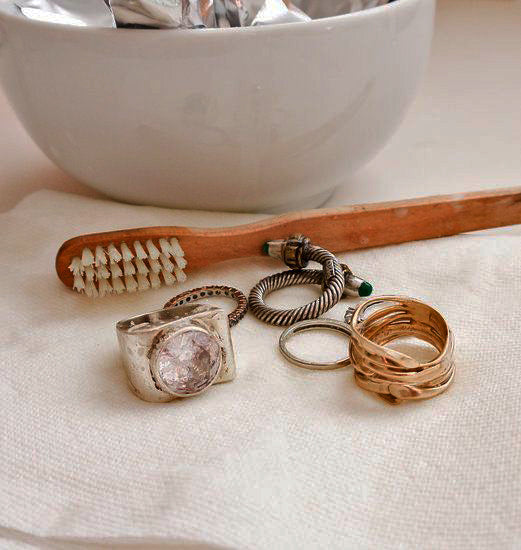 How to clean jewelry: best jewelry care tip