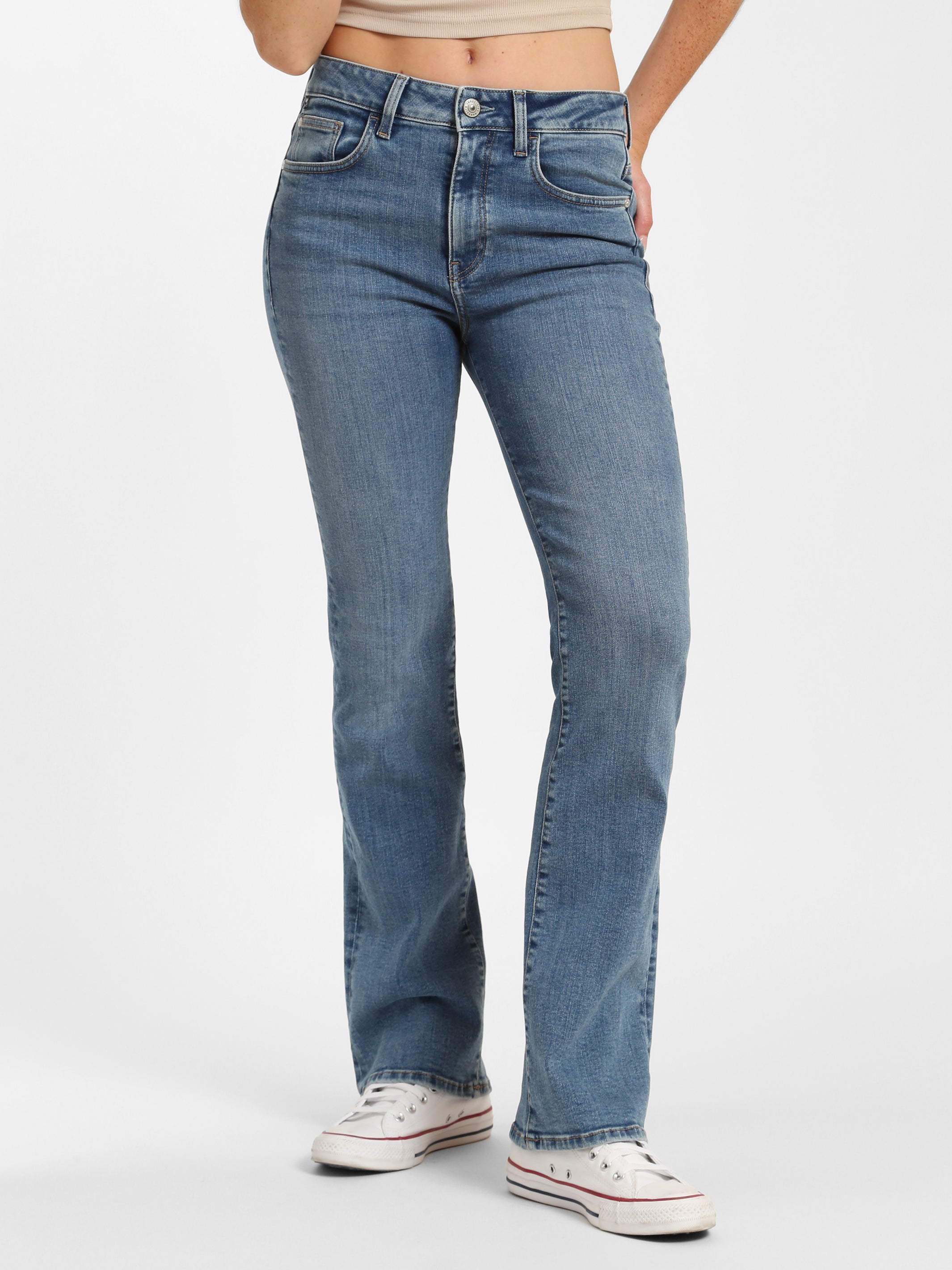 Metro Flare Jeans in Mid Denim