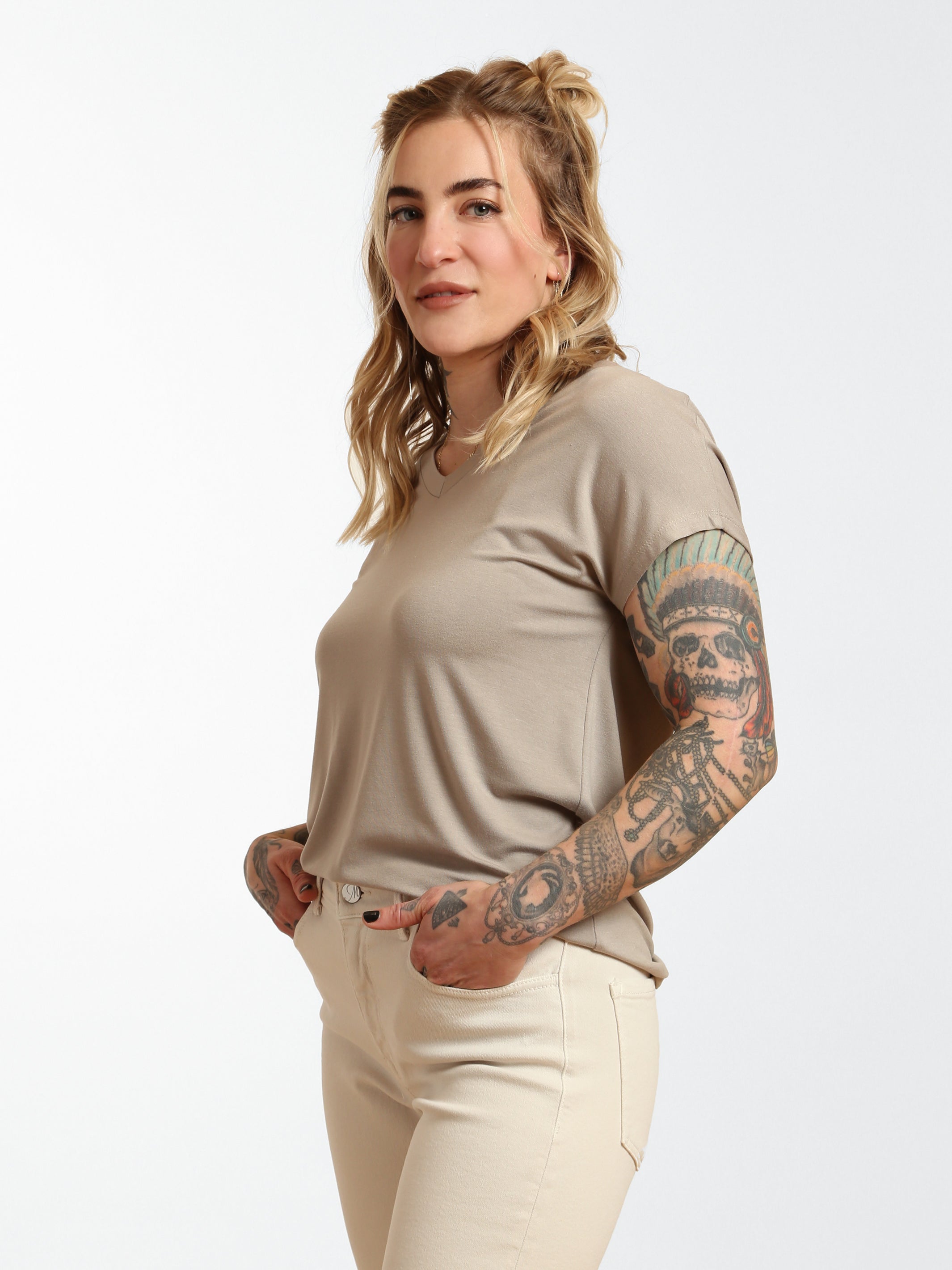 T-shirts and Tops | Brooklyn Organic Cotton T-Shirt Avena - Eseoese Womens  – MVCCO