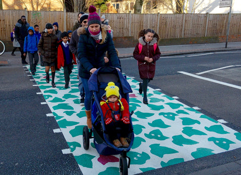 Safe Steps for Schools mum & kids crossing