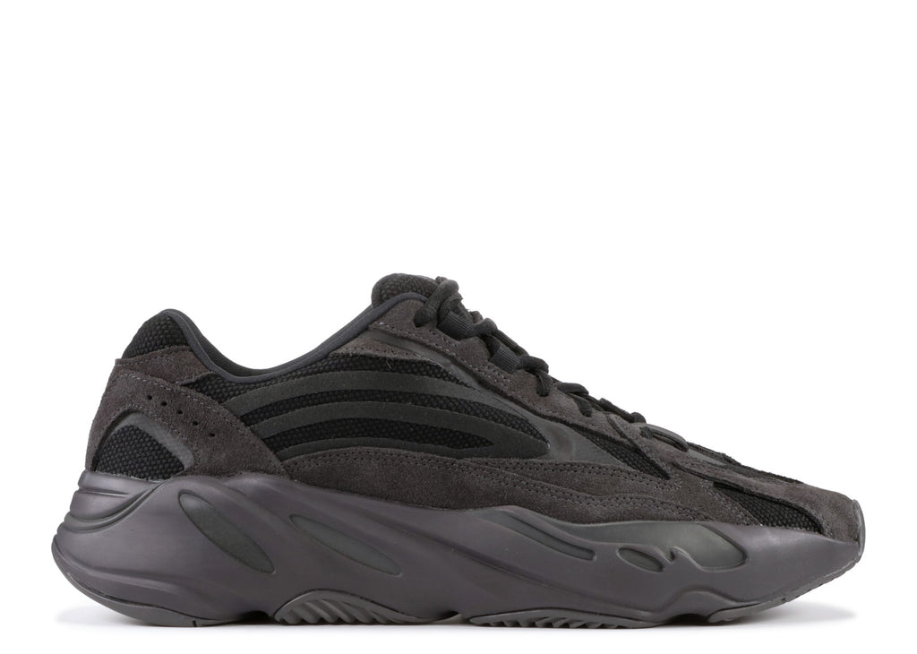 yeezy 700 vanta sizing