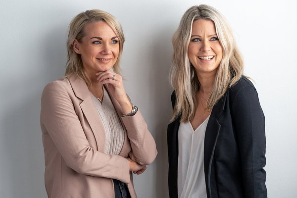 Lola&Lykke founders Laura McGrath (left) and Kati Hovikari (right)