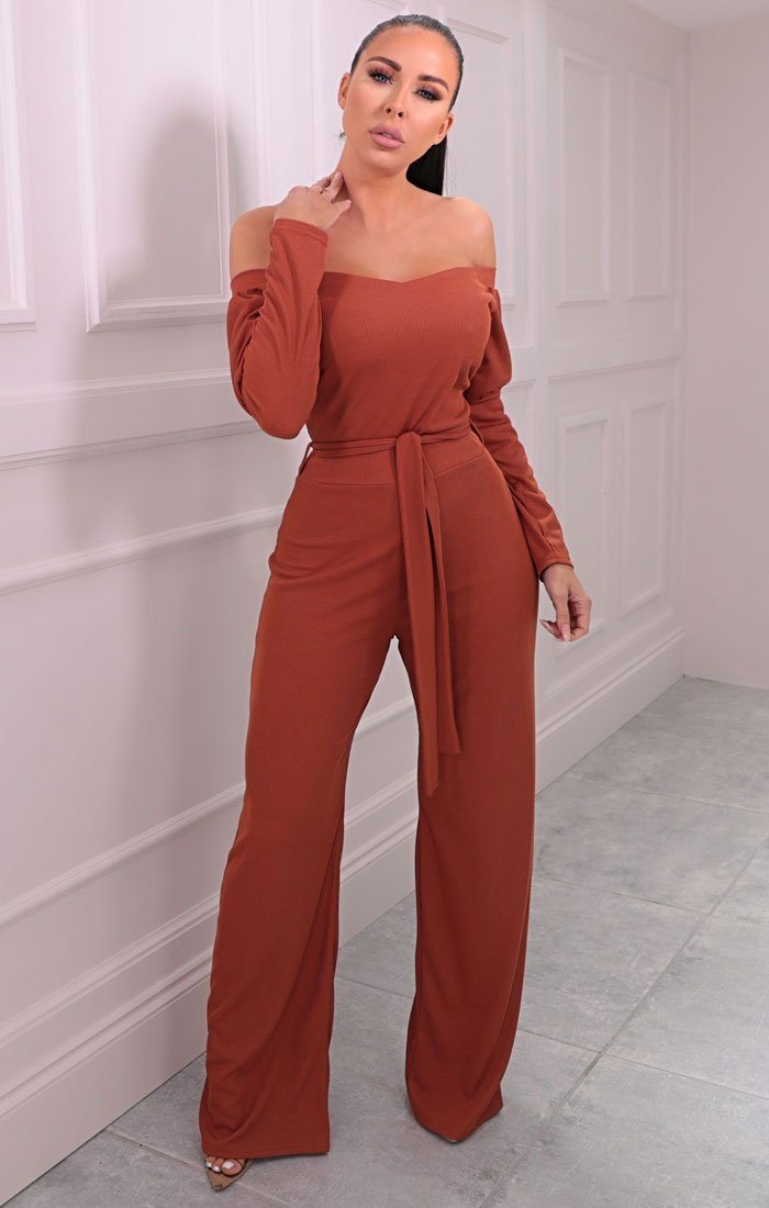 5 Jumpsuits For Weddings That Will Make You Catch Feels | Wedding Guest ...