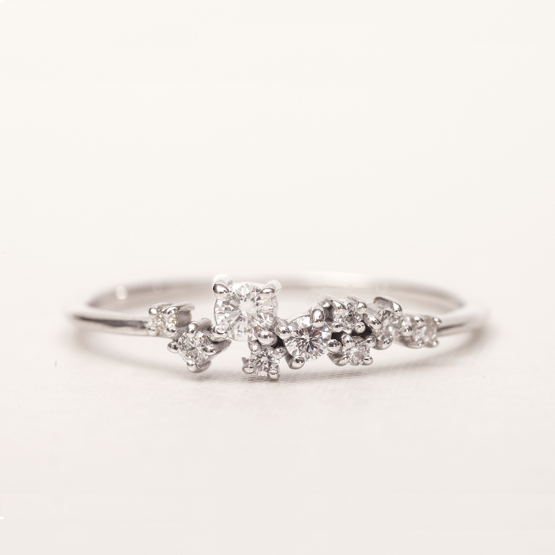 Cluster Ring with Diamonds