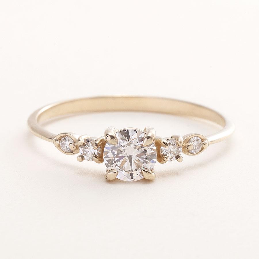 diamond-engagement-ring