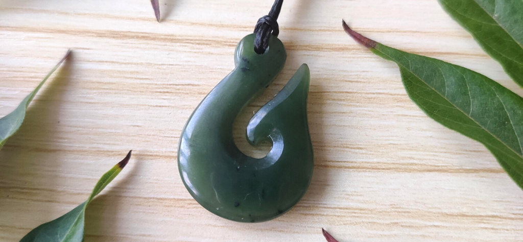 Green Nephrite Jade Hei Toki Pendant Necklace NZ Maori Style Greenstone  Pounamu | eBay