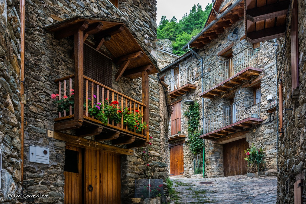 queralbs pueblo Pirineos Cataluña uller 