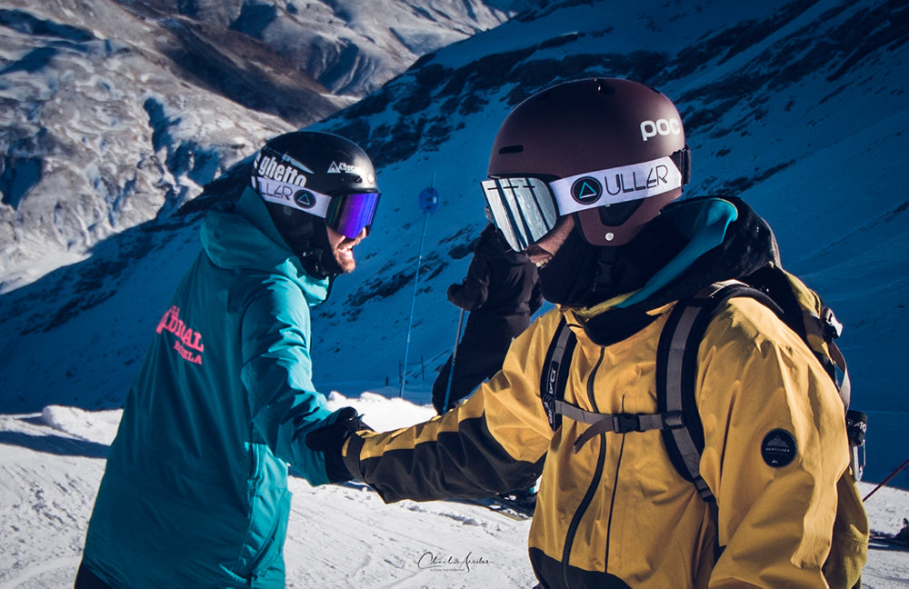 POC, panneau de neige et casque de ski à Maroc