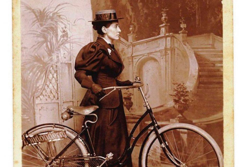 Annie Londonderrt - mujeres ciclistas que pasaron a la historia