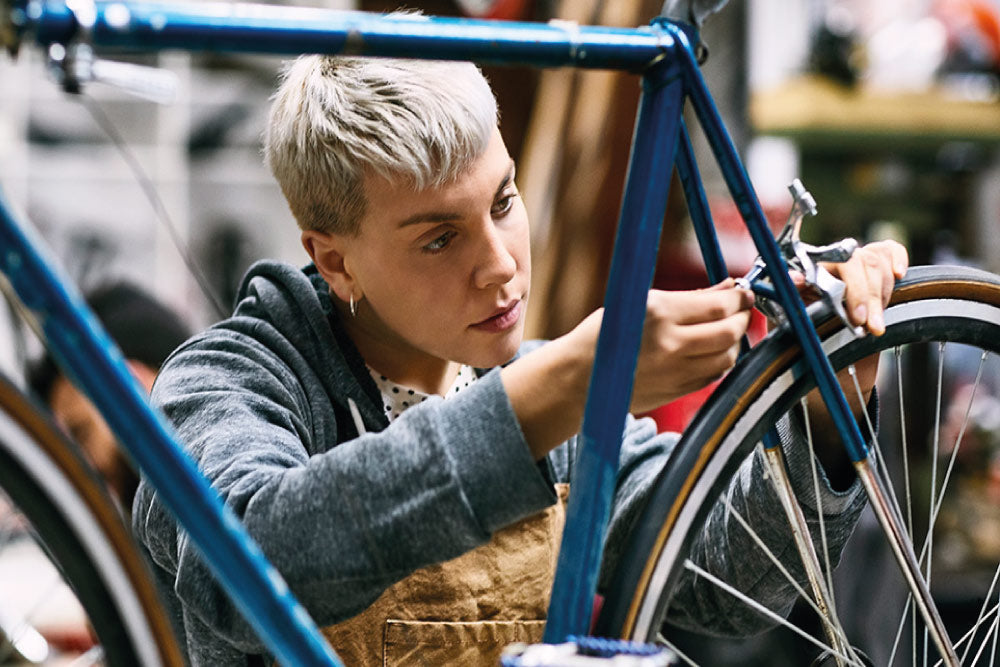 Ajuste de tuercas en bicicleta