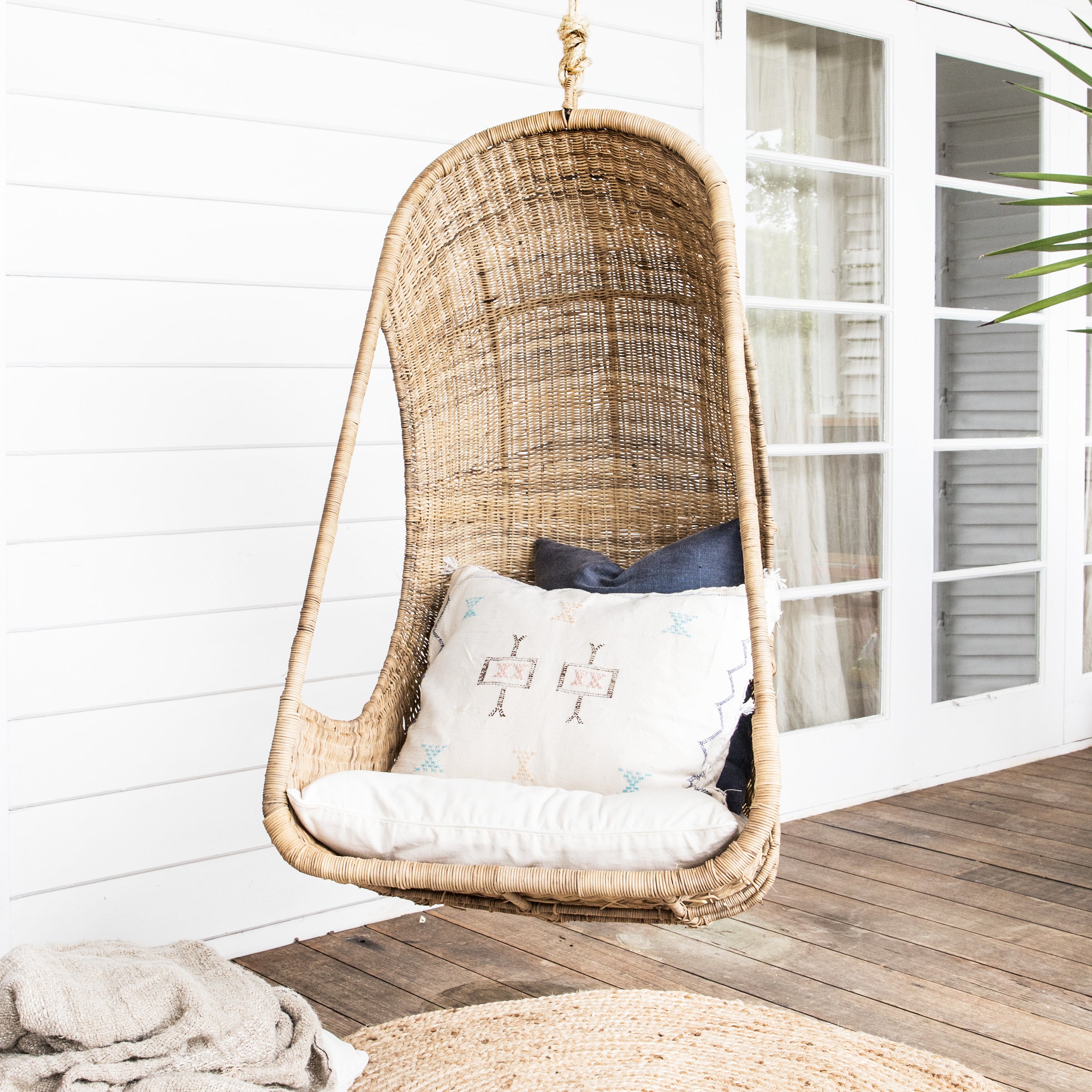 hanging egg chair