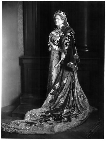 Princess Isabella of Croÿ - https://commons.wikimedia.org/wiki/File:Princess_Isabella_of_Cro%C3%BF.jpg