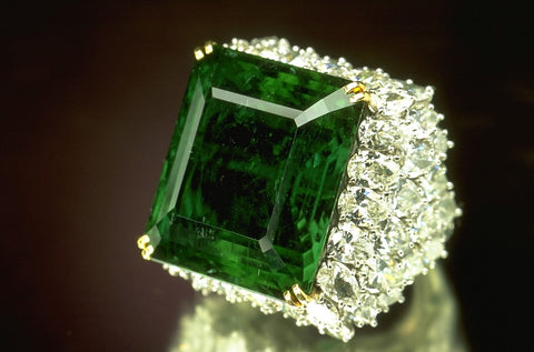 The Chalk Emerald - Source: bellatory