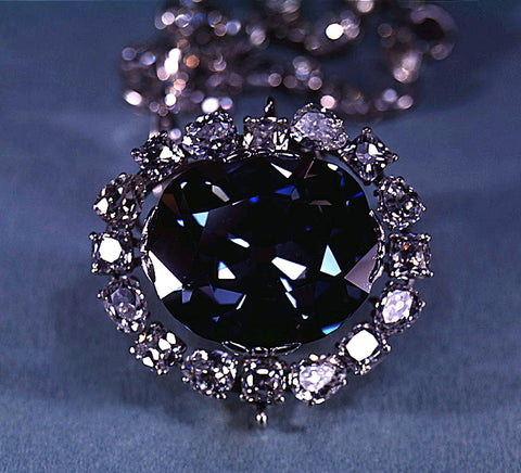 The Hope Diamond - By Unknown - http://siarchives.si.edu/collections/siris_sic_8819, Public Domain, https://commons.wikimedia.org/w/index.php?curid=19610890