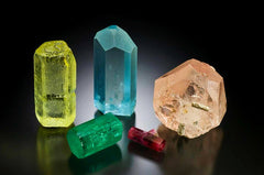 Varieties of Beryl- Emerald, Aquamarine, Morganite, Bixbite, and Heliodor.  Jeff Scovil photo