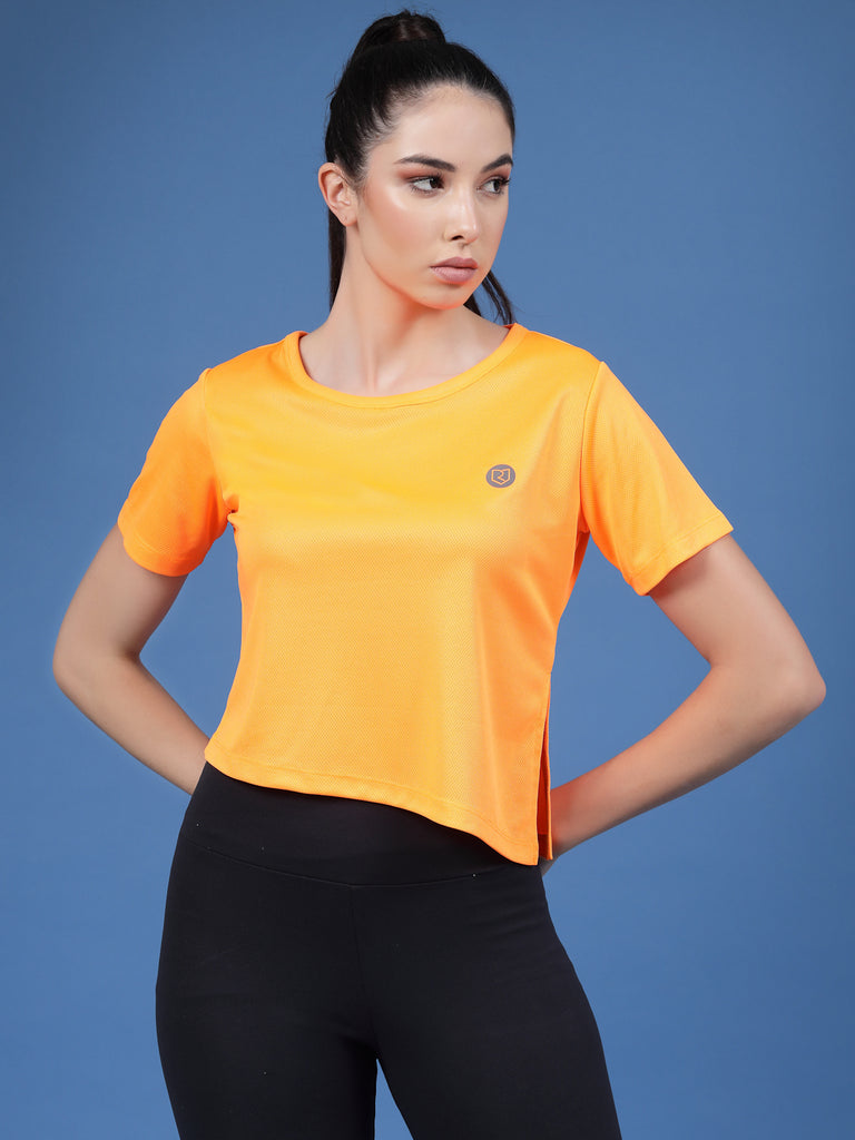 Solid Full Sleeves Round Neck Slim Fit Women Active Wear Crop Top –  rigoindia