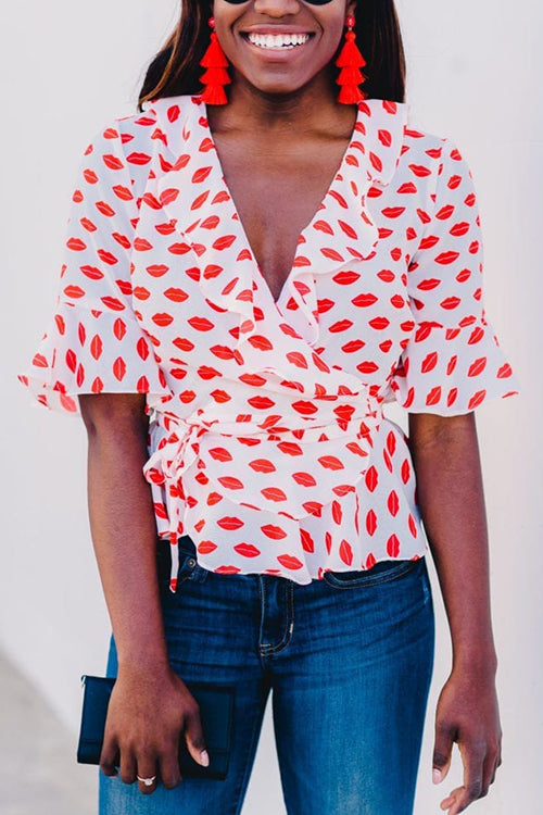 red lip print shirt