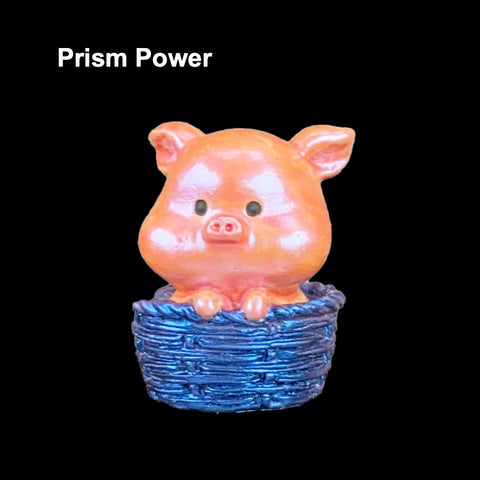 pig model in Prism Power - white and black primer