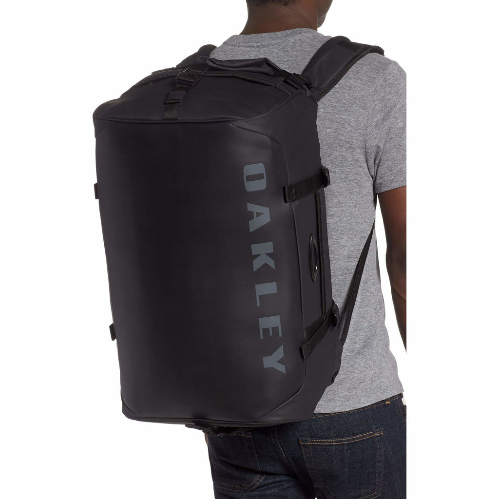 training backpack 1 oakley